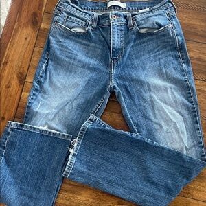 Vintage Levi’s 515 boot cut blue denim jeans size 8 short mid rise distressed 8p